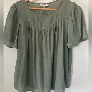 Women's Green Top